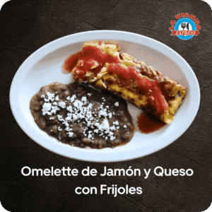 Omelette de jamón y queso mozzarella con frijoles refritos en La Vianda Express, desayuno casero en Morelia