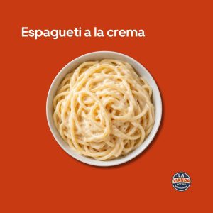 Espagueti a la crema | La Vianda Cocina Moreliana - La Vianda Cocina Moreliana | Comida casera en Morelia Espagueti a la crema servido en plato blanco, preparado por La Vianda Cocina Moreliana, restaurante de comida casera en Morelia.